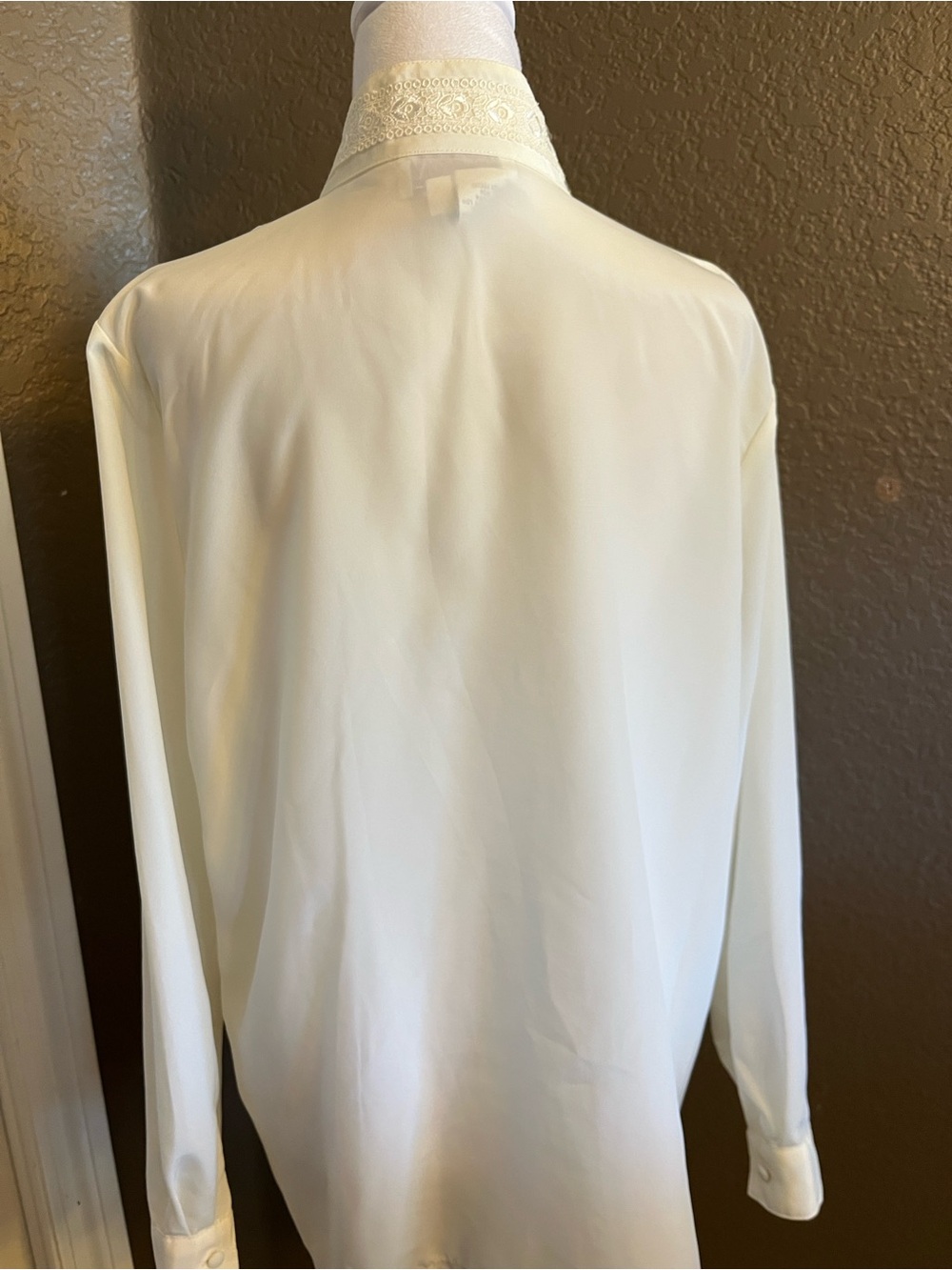 High-Neck Cream Lace-Trim Blouse - Picture 3 of 5